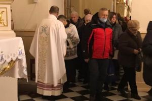 Msza Św. z zawierzeniami (4.12)