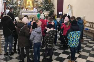 Poświęcenie medalików dzieci, które w tym roku przystąpią do I Komunii św.